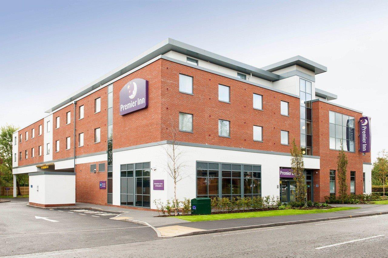 Premier Inn Fleet Exterior foto